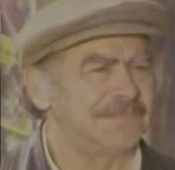 22. Renan Fosforolu  yi kalpli ihtiyar bazen de ta trekli patrondu.