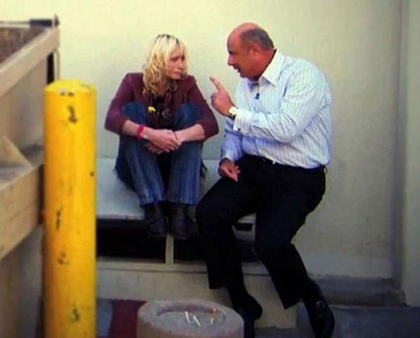 Yeni uyuturucu kart reklam filmi, uyuturucunun bamlsna yapt dehet verici fiziksel ykm gzler nne serdi.