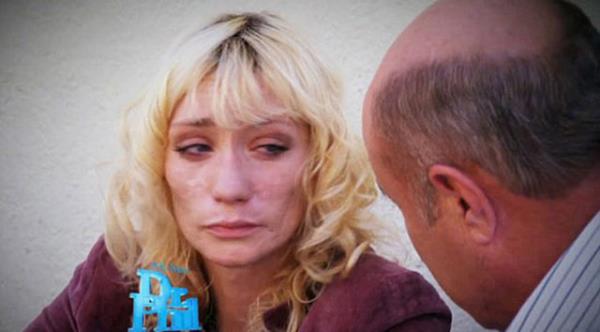 Uyuturucu kullanmna bal olarak rk diler ve vcudunda oluan yaralar yznden harap halde grlen Strauss, son ere olarak Amerika'nn en popler doktor ovu Dr. Phil?e karak yardm istedi.