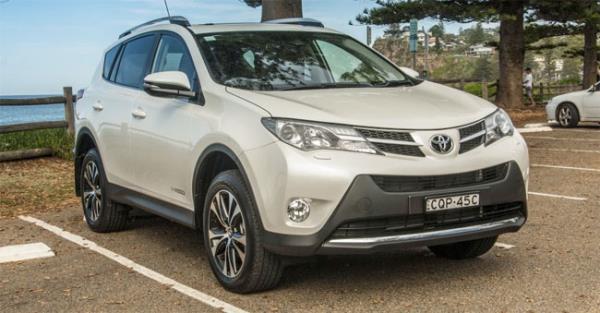 Firma ayrca Auris, RAV4 ve Verso modellerinde 5 bin liraya varan indirim salyor.