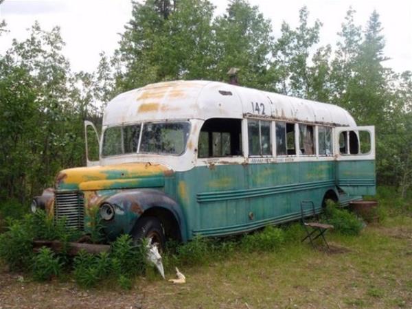 Chris McCandless'n byl otobs, Alaska