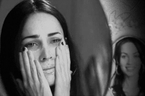 6. "Tabii ki sen ondan daha gzelsin akm"  <br>Hatunun kendisini karlatrd kii adriana Lima veya Angelina Jolie'dir bu arada.</br>