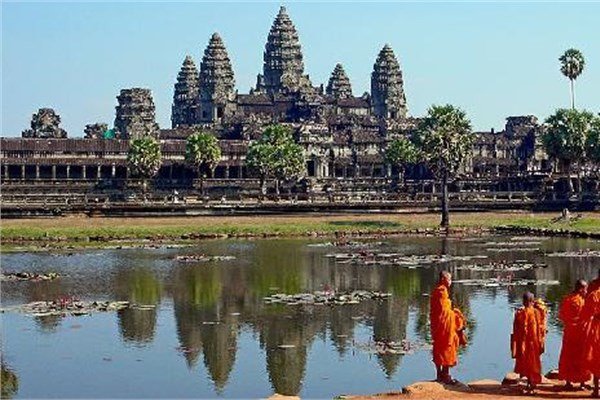 Angkor Wat  <br>Siem Reap, Kamboya</br>