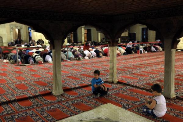 Tm yurtta ilk teravih cokusu