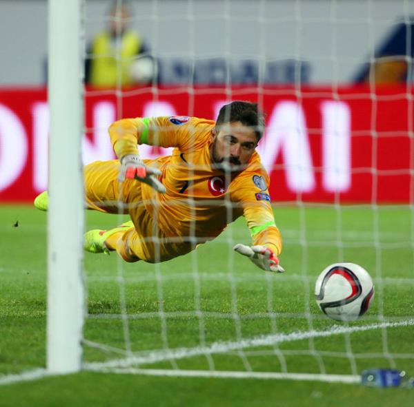 Onur oynad 12 mata kalesinde 14 gol (ma bana 1.17 ortalama) grd.