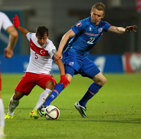 Terim, ?lk yarda rzgar dengemizi bozdu. kinci yar arkanza alacaksnz, bu kez rzgar kesiliyor. Matan sonra, yeniden balyor" dedi.
