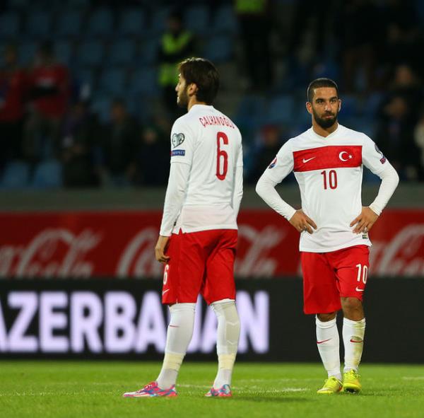 A Milli Takm'n forveti Burak Ylmaz, zlanda mandaki performansyla hayal krkl yaratt.