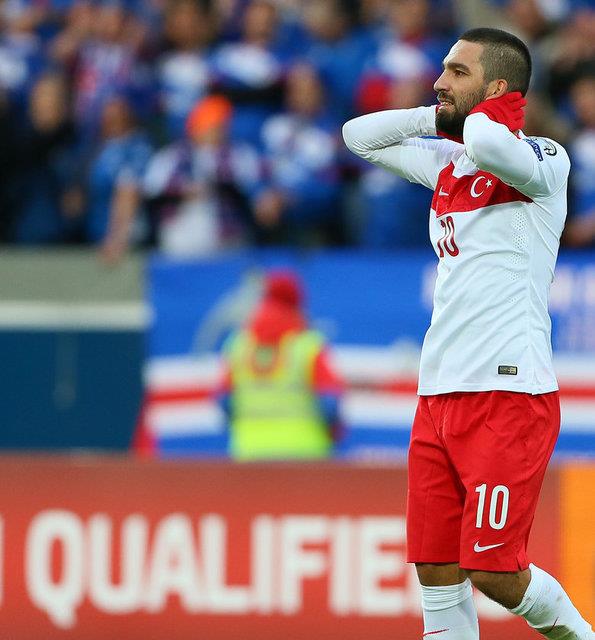 Yani bir nevi bize K.rlanda tarifesi uyguladlar. Trkiye ayrca FIFA sralamasnda bir kez daha kendisinden geride bulunan bir lkeye kaybetti.