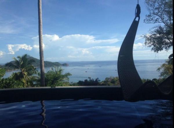 Tabii bu keyifli anlar Twitter?daki binlerce takipisi ile paylamay ihmal etmiyor.