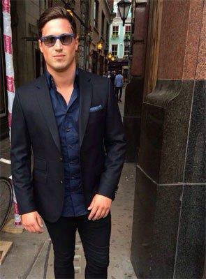 Bir fabrikada gnde 12 saat gece vardiyasnda alrken bir anda hayat deiti.