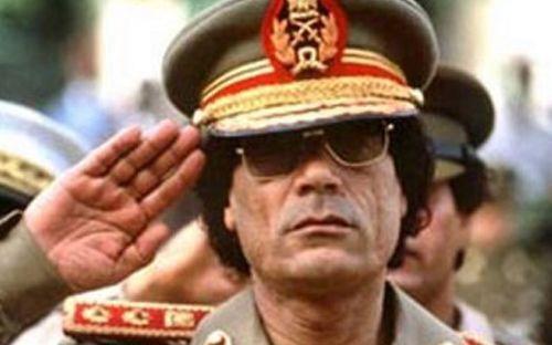 30 milyar dolar  <br>len Libya lideri Muammer Kaddafi</br>