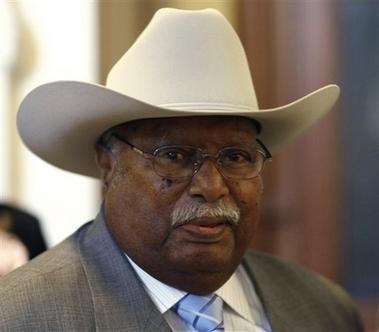 1.5 milyon dolar  <br>Girma Wolde-Giorgis Ethiopya Devlet Bakan</br>