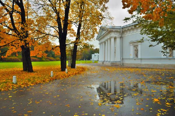 St. Petersburg: St. Petersburg, kiliseleri ve mzeleriyle sonbahar keiflerinin balca gzergah.