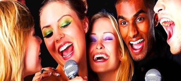 Karaoke kelimesi kara orkestra'nn ksaltlmasdr. Kara ise Japonca'da bo demektir.