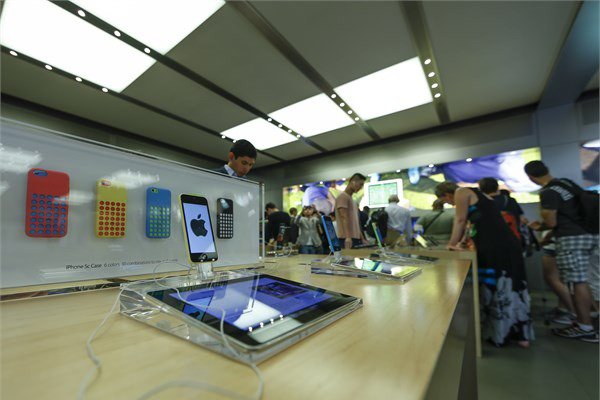 iPhone 6 ve iPhone 6+ daha geni ekranlaryla Apple kullanclarnn son dnemdeki isteklerine yant vermeyi amalyor.