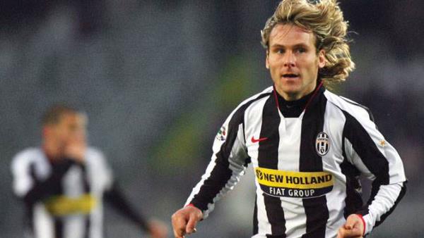 Pavel Nedved Eer bir takm kme derse futbolcular gider, adamlar kalr.