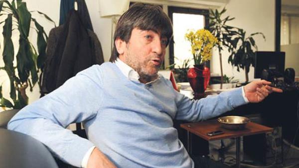 Rdvan Dilmen O mata top ayama 9 kere demiti, zaten 9 kere santra yapmtk. (Mehur 8-0'lk ngiltere man anlatyor)