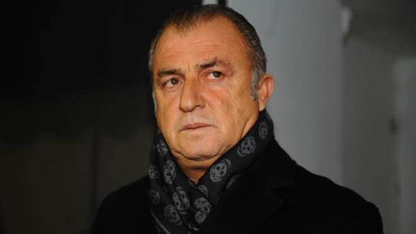 Fatih Terim "u anda bas bas baran bir Sabri var, ayana ok fena basmlar, inallah nemli bir eyi yoktur..." (Olympiakos ma sonrasnda)