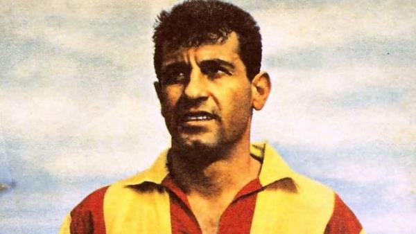 Metin Oktay Galatasaray'da kaptanlk yaptm zamanlarda yaz-tura yaplaca vakit hep tura derdim. Varsn Atam'n sileti yere demesin.