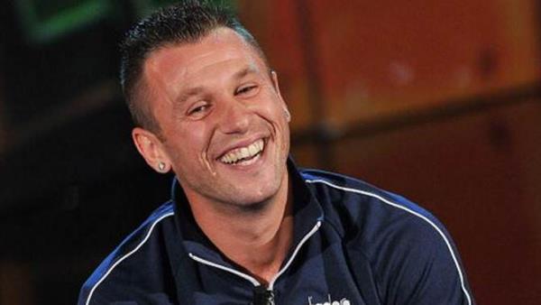 Cassano Inter'de en iyi arkadam Nagatomo. nk birbirimizi anlamyoruz. Anlatyor, ben glyorum. Ben anlatnca da o glmeye balyor.