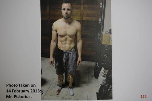 Kz arkadan 'kastsz' ldrdne hkmedilen Gney Afrikal ampute atlet Oscar Pistorius'un, cinayet sonrasna ait fotoraflar gn yzne kt