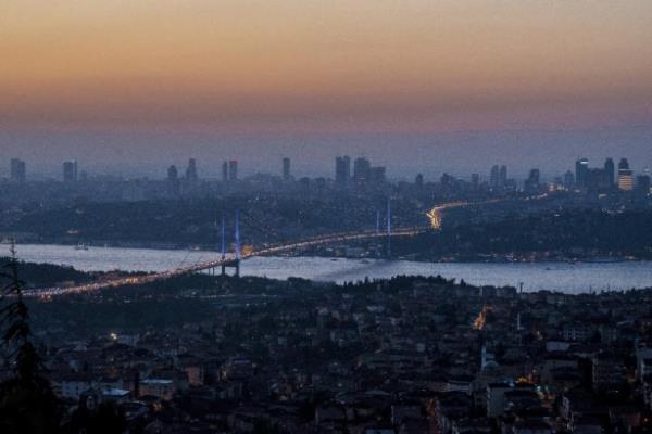 <b>08.00-10.00 ve 18.00-20.00</b> stanbul'da trafiin en youn olduu saatler.