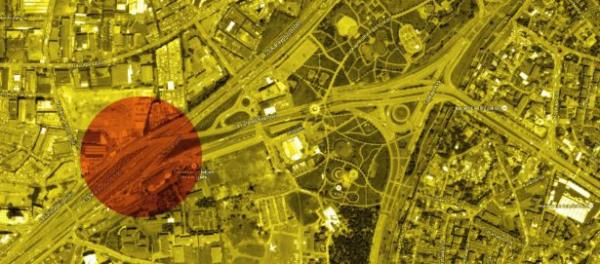 <p><b>4) CEVZLBA </b></p>  <br>Toplu tamay birbirine bala, dzeni kur</br>    Burann sorunu mthi dzensiz ve kontrolsz olmas. Trafiin yn bile belli deil. Toplu tama sistemleri arasnda bir balant yok; bu, yayalar asndan byk sknt. Atatrk renci Sitesi nnde yol o kadar geniliyor ki, aralar makasa balyor. Ama zlebilir. Tpk stanbul'un tm byk bulvarlarndaki ayn derdin zlebilecei gibi... Toplu tama trafiiyle transit trafiin ayrlmas gerekiyor. Bu, birtakm eksiklerle beraber Gztepe rampasnn yukarsnda yapld. Baar saland.