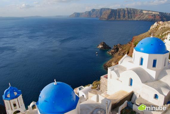 <p><b>32. Oia - Yunanistan</b></p>  Oia, Santorini Adas'nn en nl ehridir. Denize doru meyilli muhteem beyaz ve mavi evleri resmen kartpostallardan frlam gibidir.