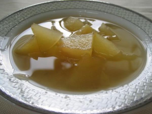 Gnde en az 2 porsiyon meyveyi i ya da eker ilave etmeden tarn ubuuyla piirerek komposto olarak tketmeye aln