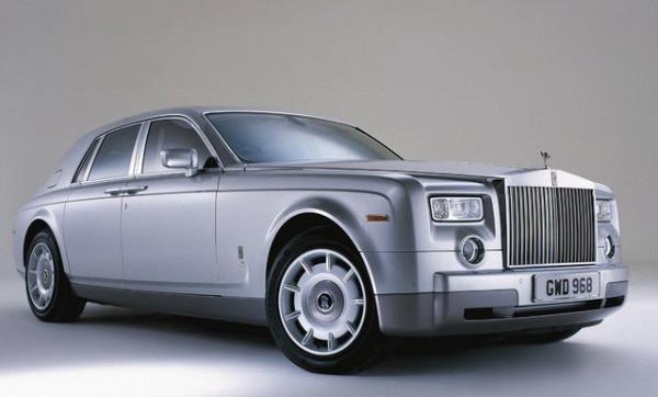 <b>Rolls-Royce:</b> El yapm otomobilleri ile nlenen ngiliz lks otomobil markas ismini kurucular Steven Rolls ve Henry Royce'den almtr.