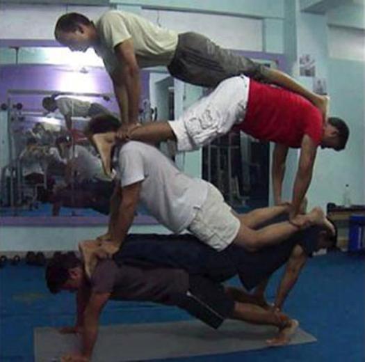 Spor salonuna giden; ancak yapt sporla ksa srede internette fenomen olan szde sporcular grenlerin azn ak brakyor. te spor salonlarndan uzak durmas gerekenlerin srad fotoraflar...