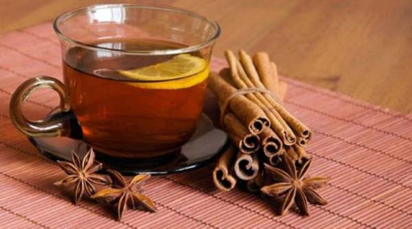 <br><b>Mideniz bulanyorsa:</b></br>   zellikle araba yolculuklarnda mide bulants byk kbus. Karanfil ay ve bitkisi kusmay durdururken mide ve karacieri de glendiriyor. Ayrca ho kokusuyla az kokusunu gidermeye de yardmc.