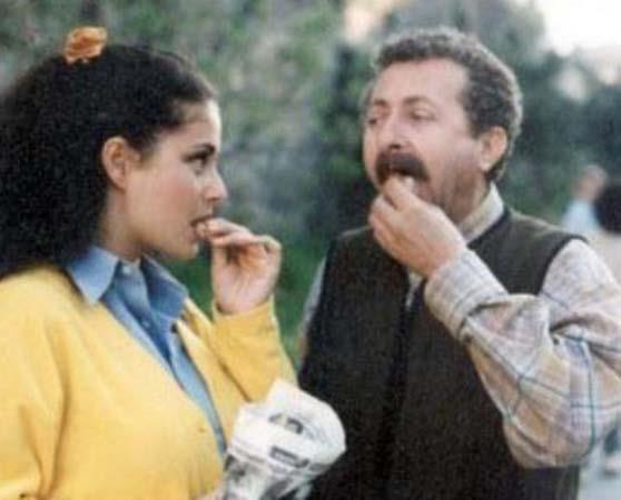 RN VE TEMEL Sonra da Esra Akkaya'nn oynad irin'e.