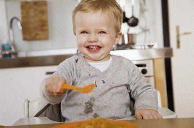 16. Hibir kimse, el emei ve helal kazancndan daha hayrl bir yemek yememitir.