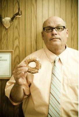 27. Kim inanarak ve sevabn Allah&#8217;tan bekleyerek ihls ile oru tutar ve kyam ederse (teravih namaz klarsa) annesinden doduu gnk gibi gnahlarndan temizlenir.