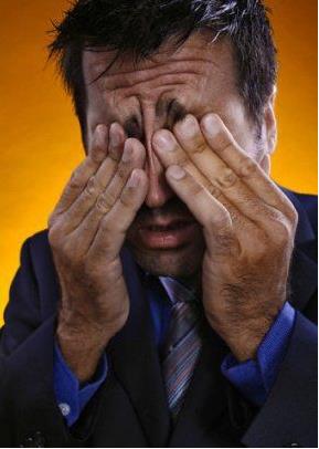 35. Mslman mslmann kardeidir. Ona zulmetmez, onu tehlikede yalnz brakmaz. Kim, kardeinin ihtiyacn grrse Allah da onun ihtiyacn grr. Kim bir mslman bir skntdan kurtarrsa, Allah da o sebeple onu kyamet gnnn skntsndan kurtarr. Kim bir mslman rterse, Allah da onu kyamet gn rter.