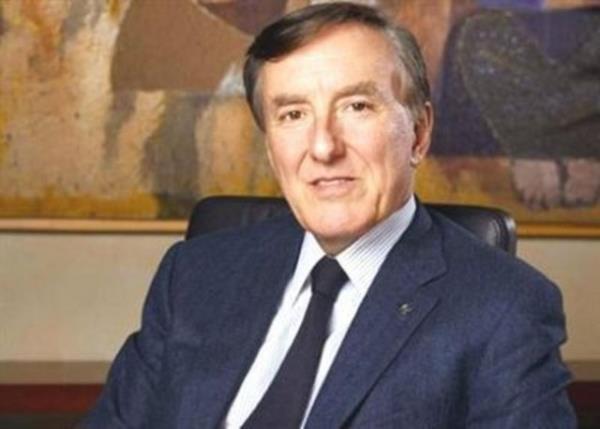 Eczacba tarafndan 23 Kasm 1952'de alan ilk modern Trk ila fabrikas, takip eden yllarda gelierek her trl rn retebilecek konuma geldi.