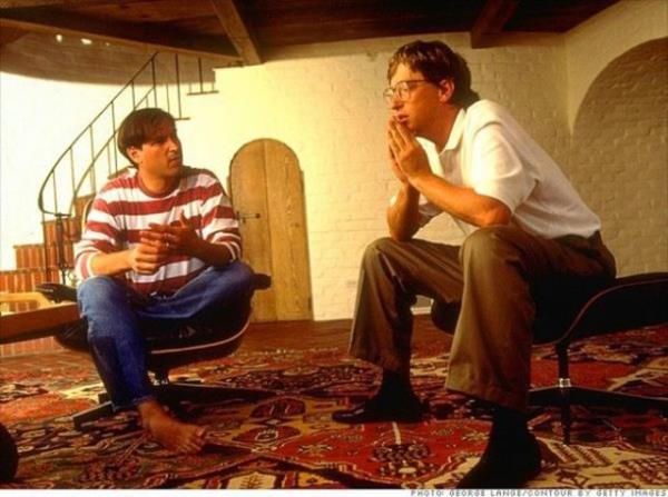 Steve Jobs ve Bill Gates programlama ve teknolojinin geleceini tartrken