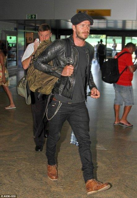 David Beckham bir moda imparatorluuna sahip olma yolunda hzla ilerleyen bir isim. Kendi koleksiyonlar daima ilgi gryor ve ne giyerse giysin kendine yaktryor.