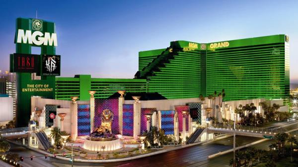 <br><b>MGM Grand</b></br>  Gecelik fiyat: 10 bin dolar