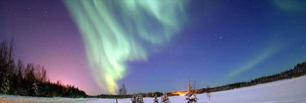 Kuzey Iklar (Aura borealis) (Kanada, ABD) Seyahatsever blog yazarlarn biraraya getiren internet sitesi 'Flexijourney', dnyann grlmeye deer 100 doa harikasn seti.