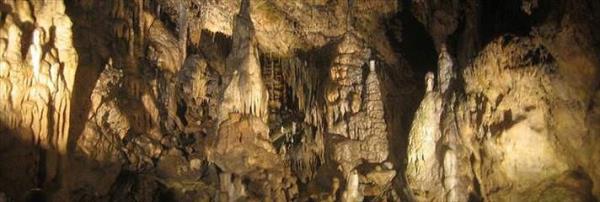 Han-sur-Lesse Maaras Belika