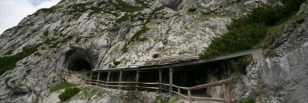 Eisriesenwelt Maaras Avusturya