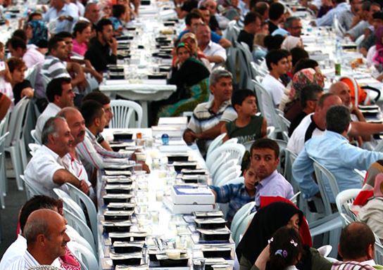 Diyabet geliimini engelliyor eker hastalarnda (Tip 2) grlen inslin direncinin en iyi tedavilerinden biri egzersiz, dieri ise alnan besinin azaltlmas yani oru. Oru dneminde pankreas dinlenir, vcut glikoz kullanmndan ziyade yalar ve keton cisimlerini enerji kayna olarak tketmeye zorlanr. Bu durumda glikoz daha az olacandan dolay, pankreas da yksek glikozu dzeltmek iin daha fazla almak, ar miktarda inslin salglamak zorunda kalmayacaktr.