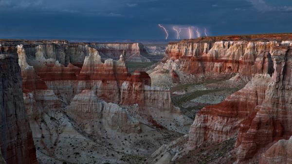 Navajo Nation, Arizona, USA by Guy Schmickle