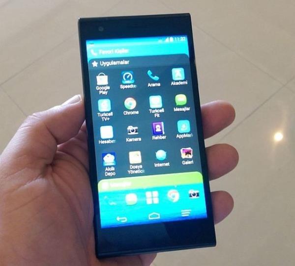 <b>TURKCELL T50:</b> Android iletim sistemiyle gelen Turkcell T50, 1.2 GHz Quad Core ilemciye ve 5 in ekrana sahip.