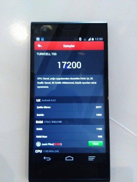 Dahili depolama alan ise 16 GB.