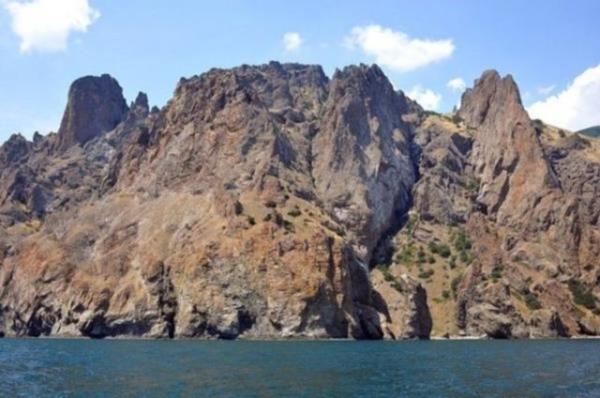 Yavuz Sultan Selim, Kefe Beylerbeyi olarak grev yapm, olu Sultan Sleyman da (Kanuni) 6 Austos 1509?da dedesi Sultan II. Bayezid tarafndan Kefe Sancak Beyi olarak grevlendirilmi ve  yl Kefe?de Sancak Beyi olarak grev yapmtr.