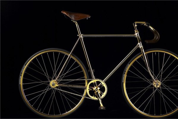 Aurumania alt�n bisiklet  <br>104 bin 744 dolar.</br>