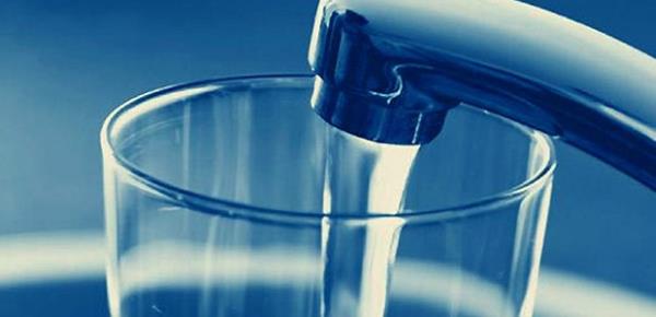 Bu sebeple bbrek yetersizlii olanlara tavsiyemiz, iftar ile sahur arasndaki dnemde tuzlu rnler yememeleri ve en az 2-3 litre su imeleridir.